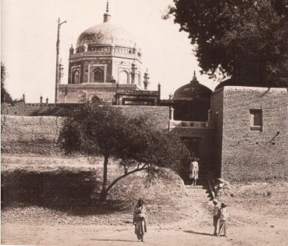 The mausoleum of Pir Shams at Multan, Pakistan - Image: The Ismailis An Illustrated History